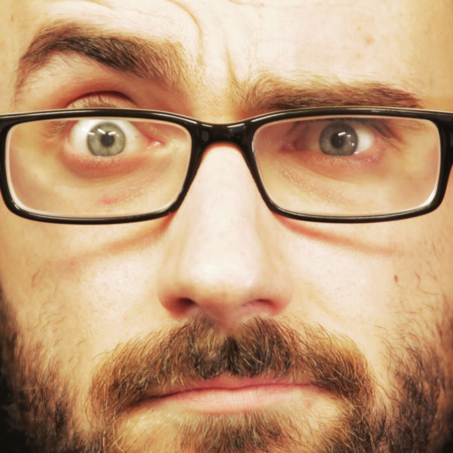 Vsauce reviewing stuff